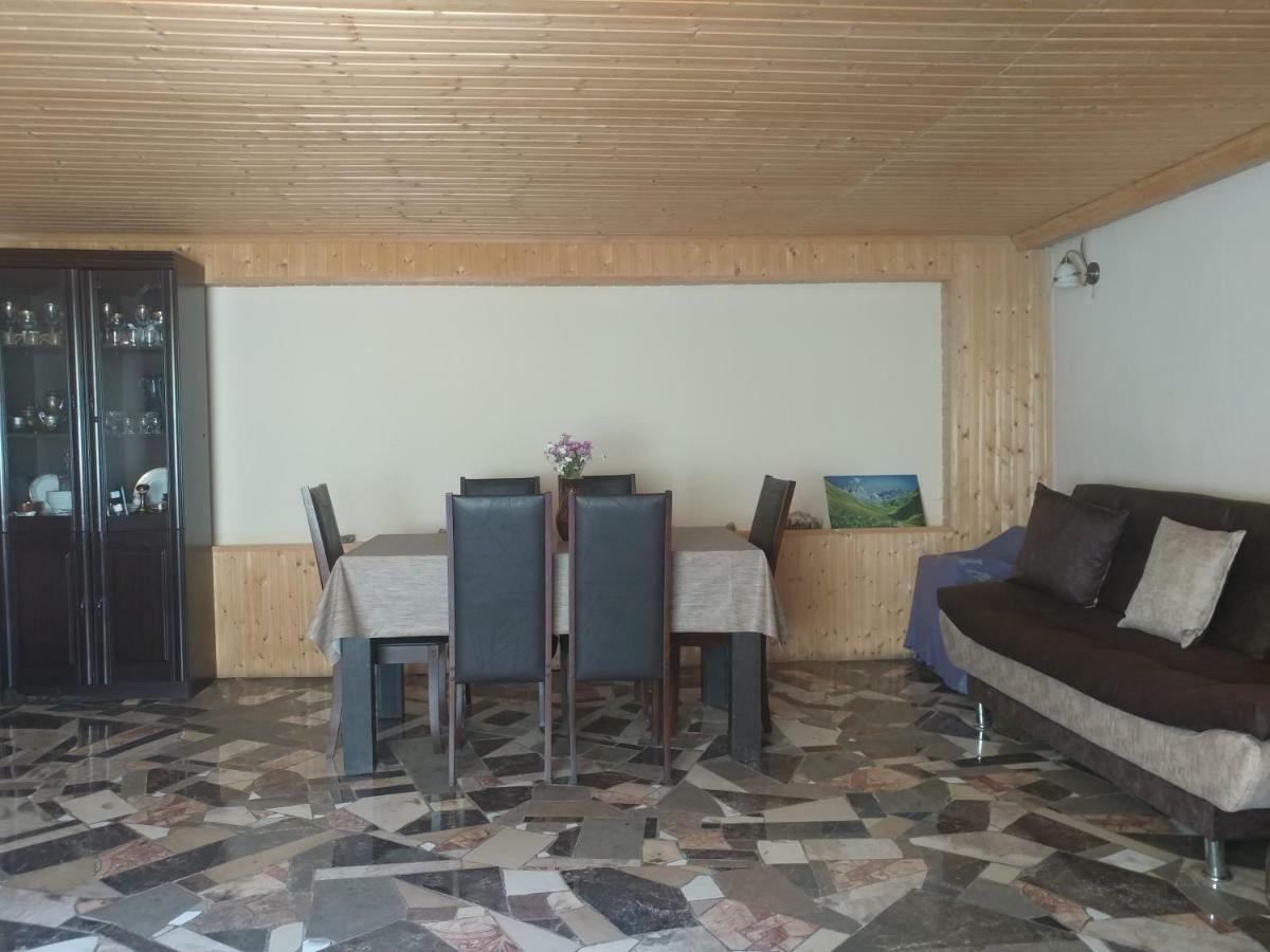 Lali'S Guest House In Juta Exteriér fotografie